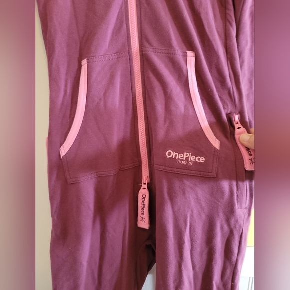 The Norwegian Original Onepiece Jumpsuit XS Pocket Zipper Hood Embroidered Logo - Picture 5 of 9